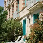 Apart-hotel De Tourisme Bleues Regina Arcachon