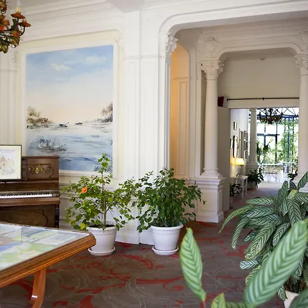 Résidence De Tourisme Bleues Regina