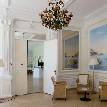 Aparthotel De Tourisme Bleues Regina Arcachon