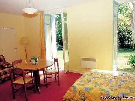 De Tourisme Bleues Regina 3* ארסשון