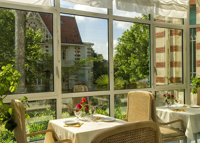 Appart hôtel Résidence De Tourisme Bleues Regina Arcachon