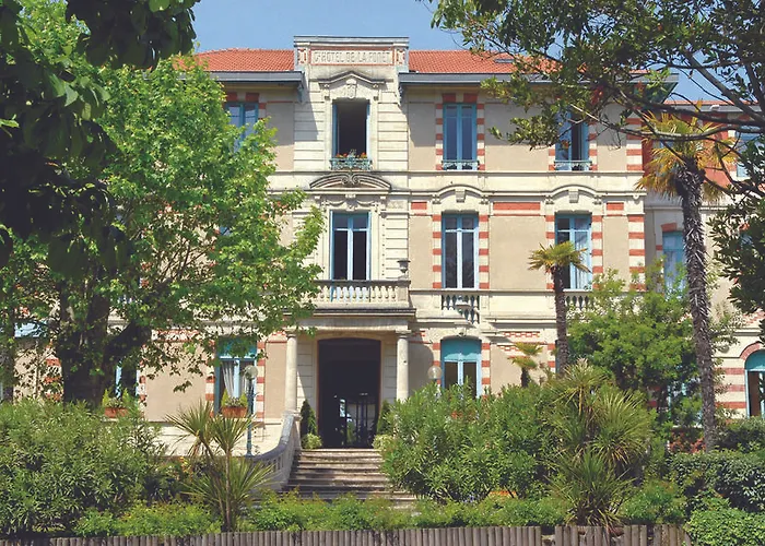 Appart hôtel Résidence De Tourisme Bleues Regina 3*