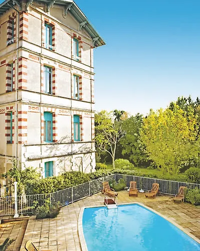 Appart hôtel Résidence De Tourisme Bleues Regina 3*