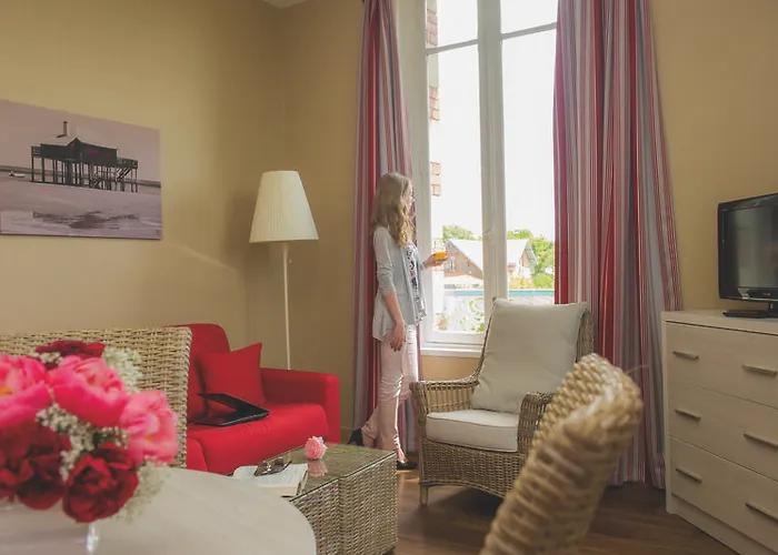 Appart hôtel Résidence De Tourisme Bleues Regina 3*