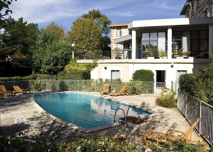 Résidence De Tourisme Bleues Regina